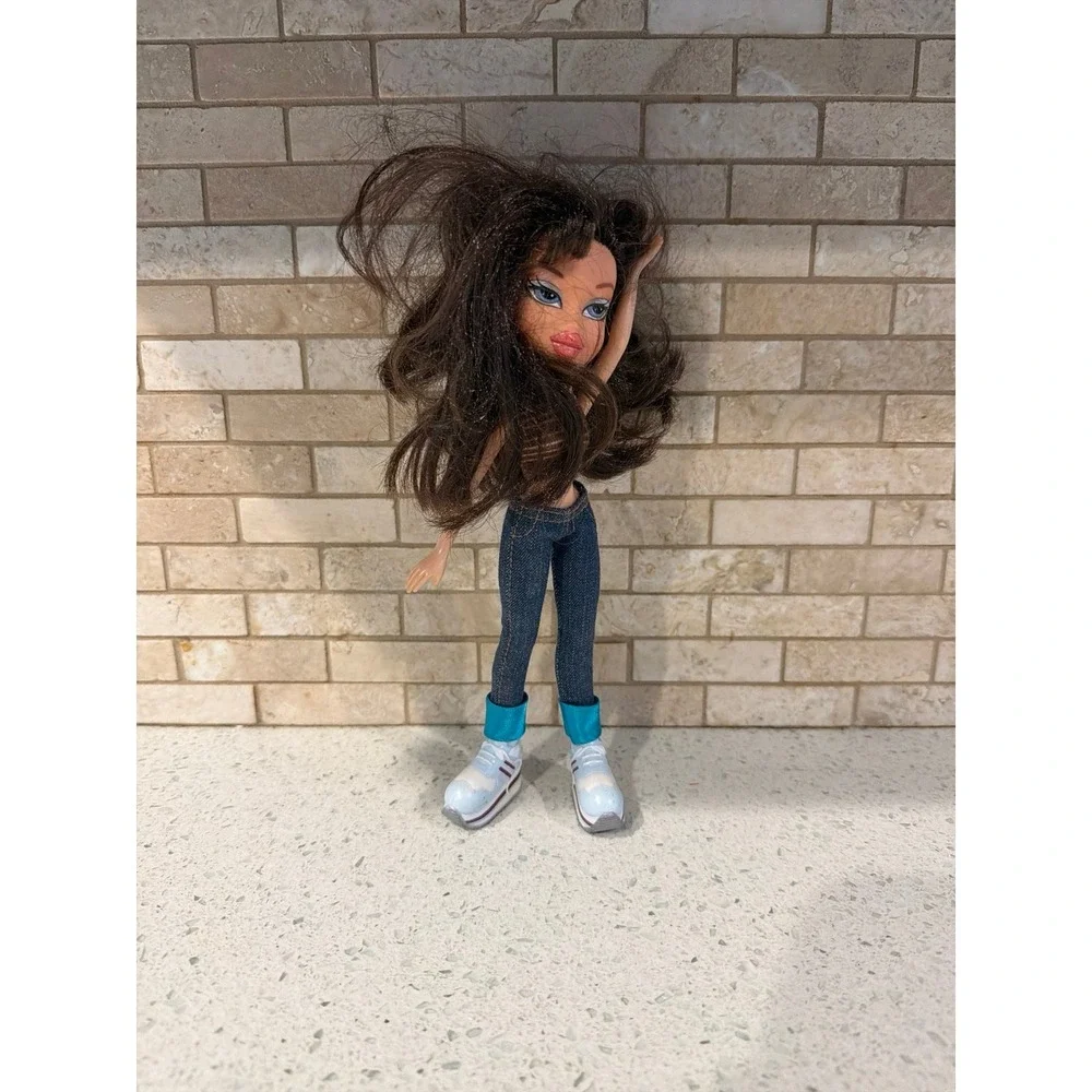 Bratz Yasmin Doll 2001‎ MGA Y2K Original Outfit Vintage